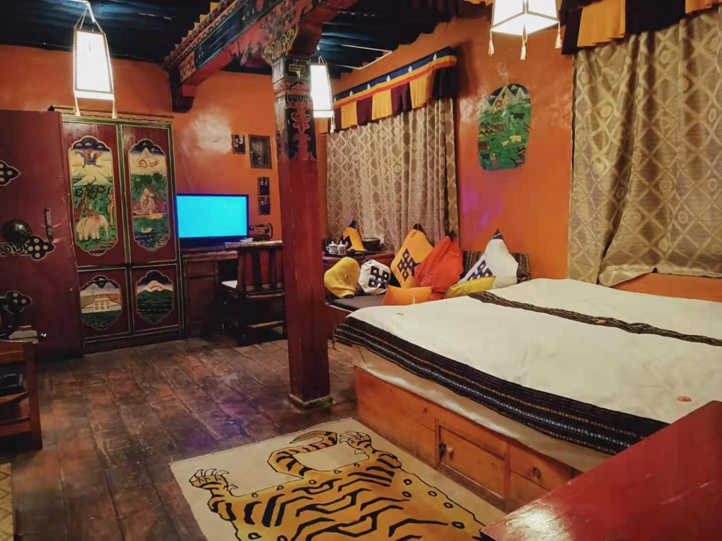 Shambhala Palace Hotel Lhasa Ngoại thất bức ảnh