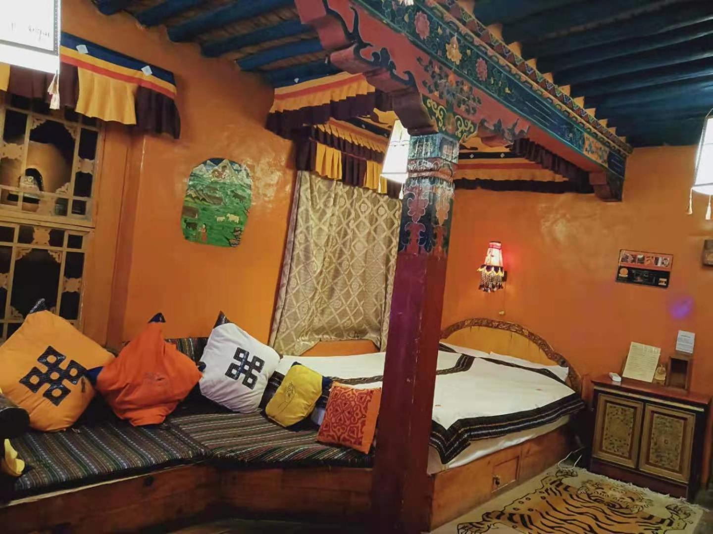 Shambhala Palace Hotel Lhasa Ngoại thất bức ảnh