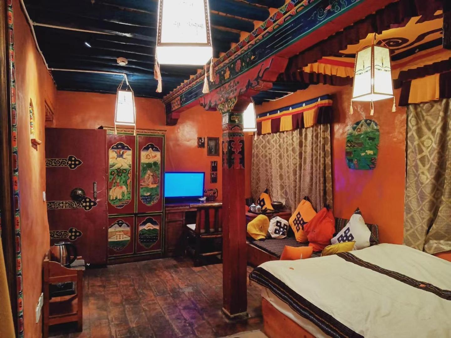 Shambhala Palace Hotel Lhasa Ngoại thất bức ảnh