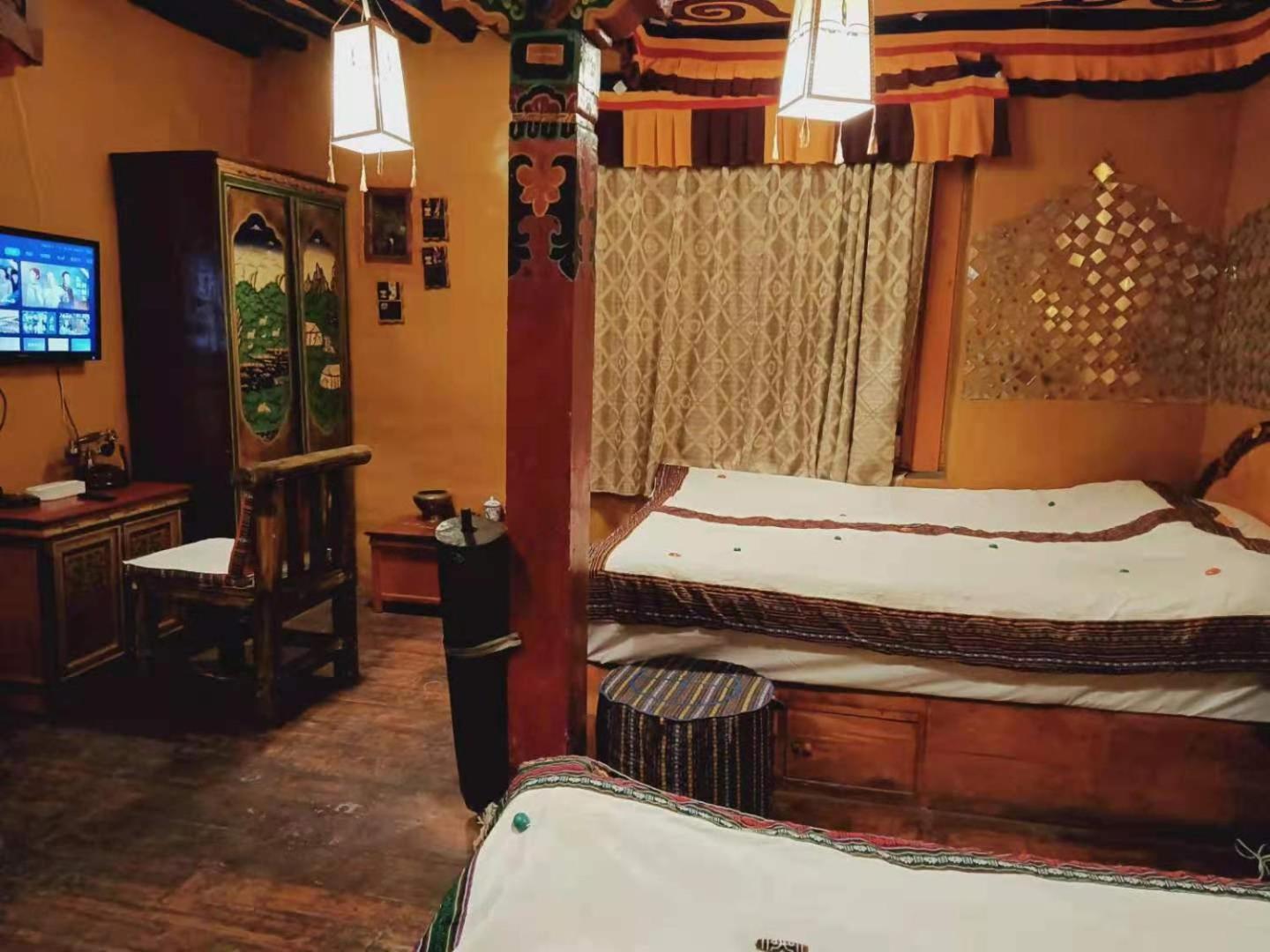 Shambhala Palace Hotel Lhasa Ngoại thất bức ảnh