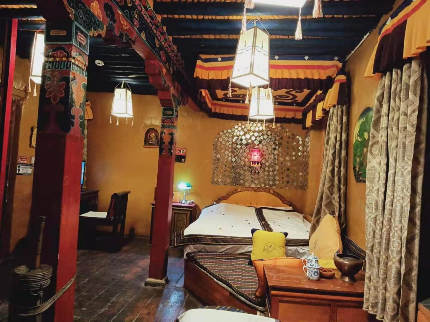 Shambhala Palace Hotel Lhasa Ngoại thất bức ảnh