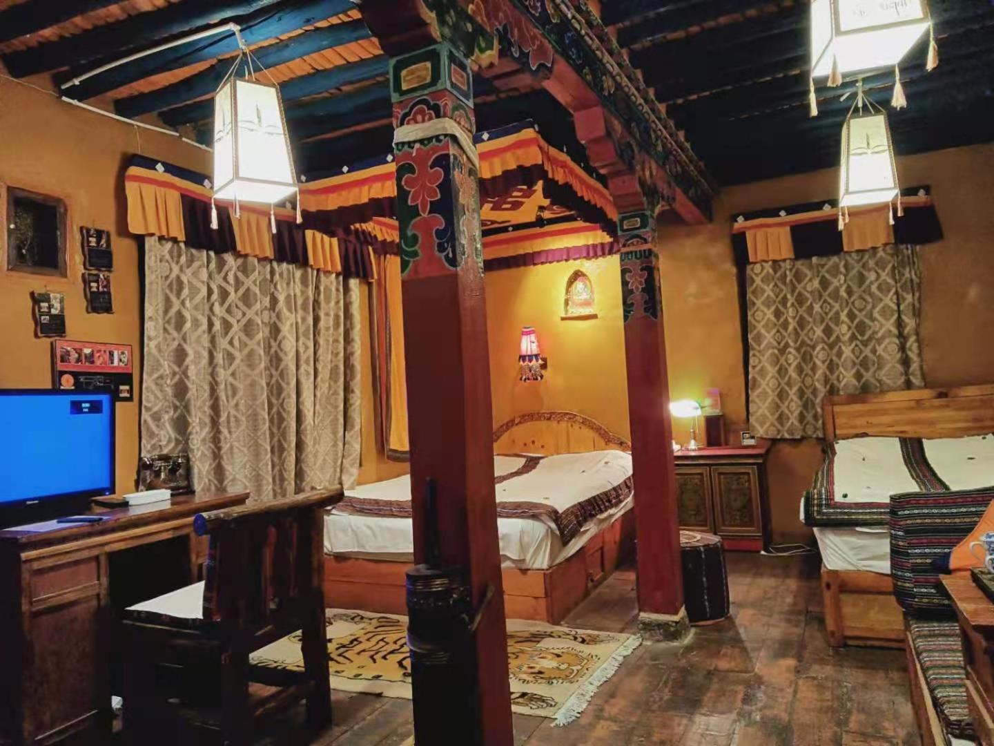 Shambhala Palace Hotel Lhasa Ngoại thất bức ảnh