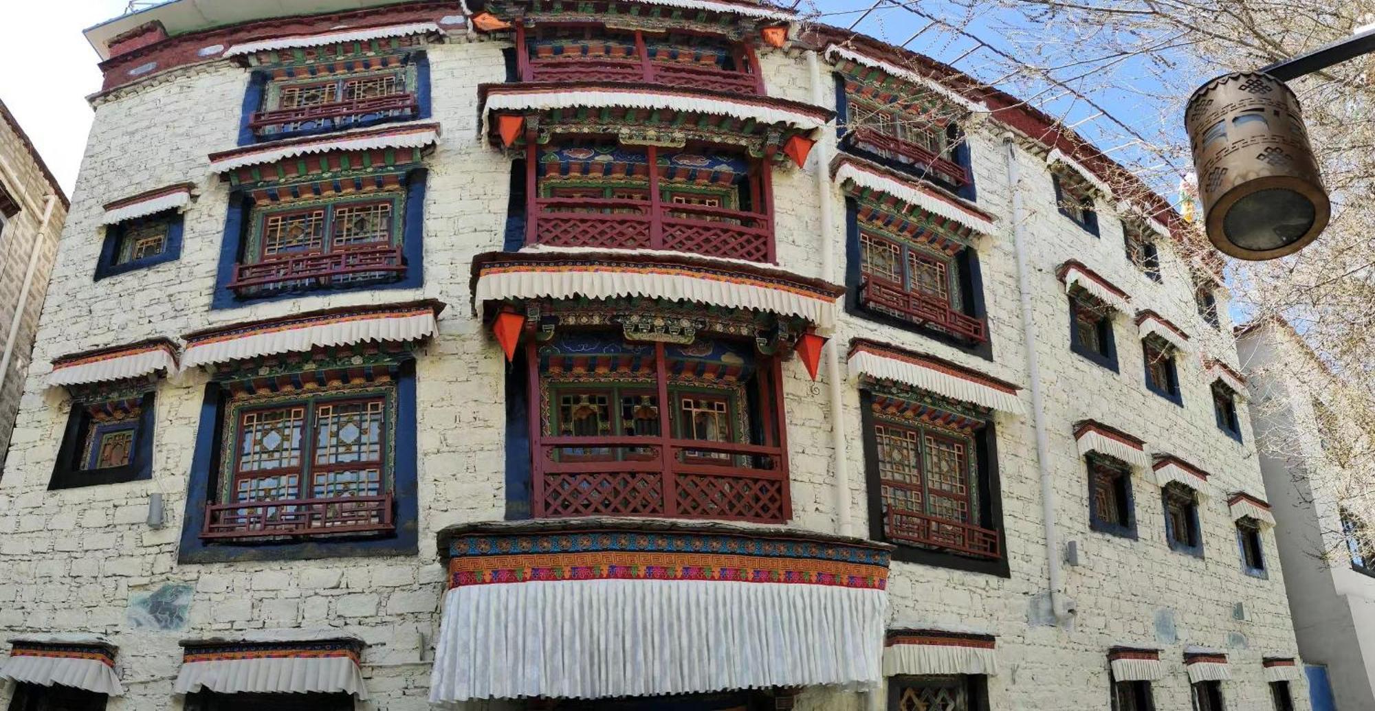 Shambhala Palace Hotel Lhasa Ngoại thất bức ảnh