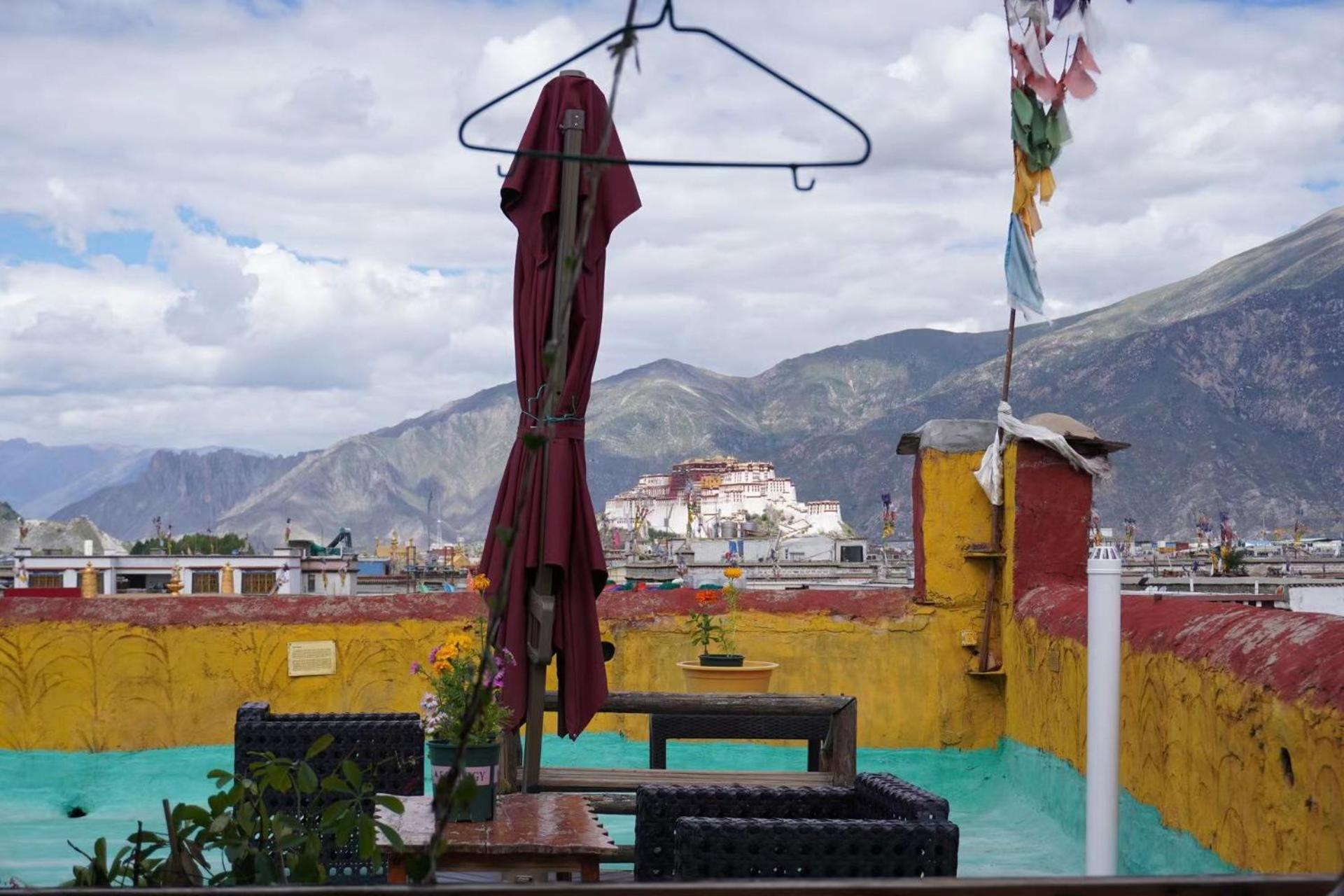Shambhala Palace Hotel Lhasa Ngoại thất bức ảnh
